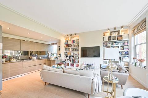 1 bedroom flat for sale, Westfield Lodge, Hampstead, London, NW3