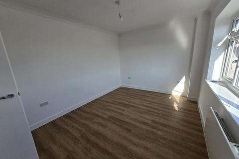 1 bedroom flat to rent, Hertford Road, Enfield, EN3