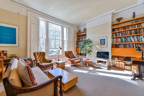 3 bedroom end of terrace house for sale, Northchurch Road, Islington, London, N1