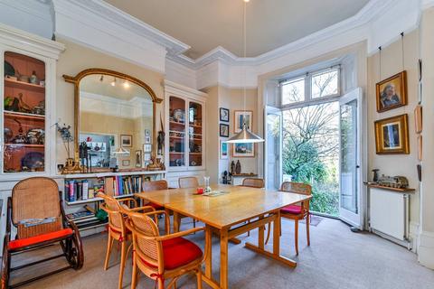 3 bedroom end of terrace house for sale, Northchurch Road, Islington, London, N1