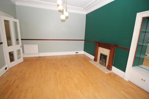 3 bedroom flat for sale, Barrhill Road, Gourock