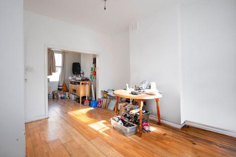 2 bedroom end of terrace house for sale, Caird Street, London