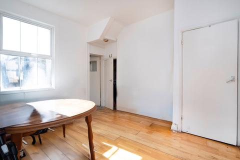 2 bedroom end of terrace house for sale, Caird Street, London