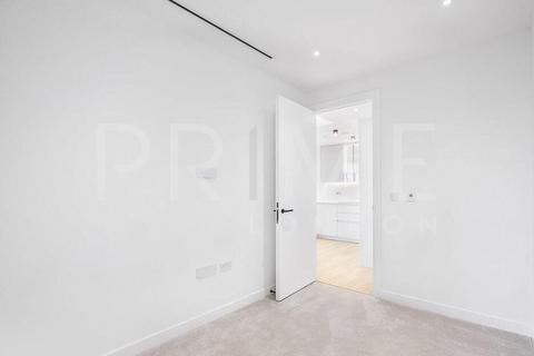 2 bedroom apartment to rent, Valencia Tower, 250 City Road EC1V