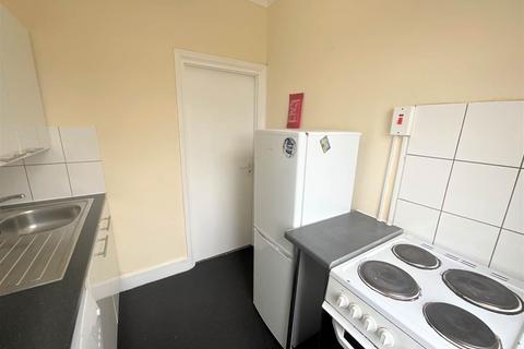 1 bedroom flat to rent, Brancaster Road, Manor Park , London