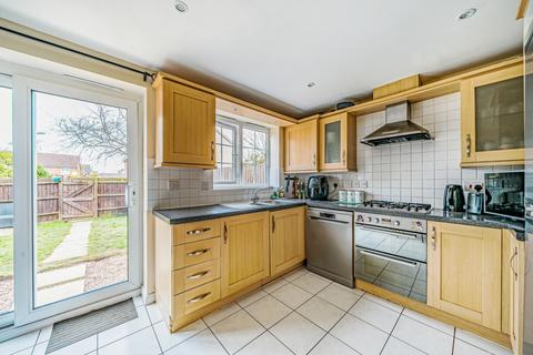 3 bedroom end of terrace house for sale, Wilks Road, Grantham, Lincolnshire, NG31