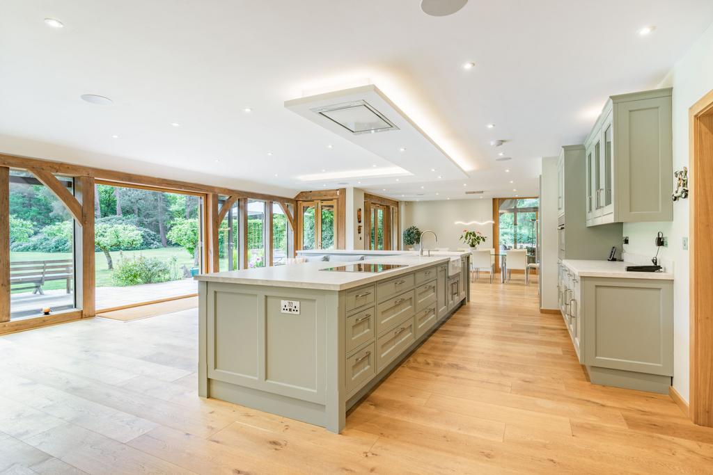 Kitchen/ Family