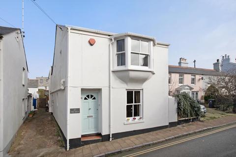 3 bedroom cottage for sale, The Green, Shaldon, TQ14