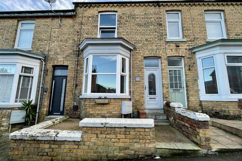 2 bedroom terraced house to rent, Park Street, Scarborough