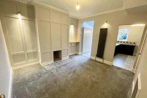 2 bedroom terraced house to rent, Park Street, Scarborough