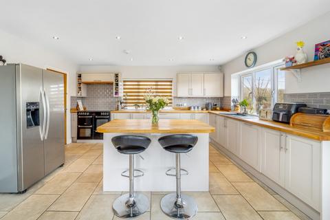 9 Woolsthorpe Road, Woolsthorpe By Colsterworth, Grantham, NG33 5NT