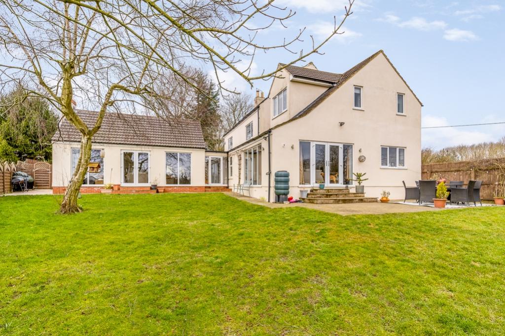 9 Woolsthorpe Road (Woolsthorpe By Colsterworth)-1