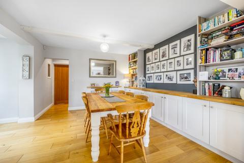 9 Woolsthorpe Road, Woolsthorpe By Colsterworth, Grantham, NG33 5NT