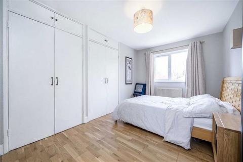 2 bedroom flat for sale, Canterbury Place, London SE17