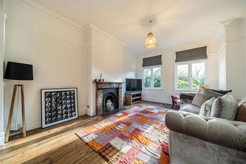11 Calais Street, London, SE5 9LP