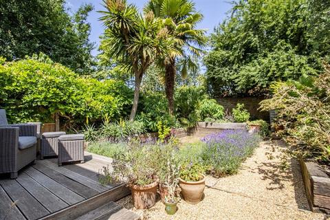 11 Calais Street, London, SE5 9LP