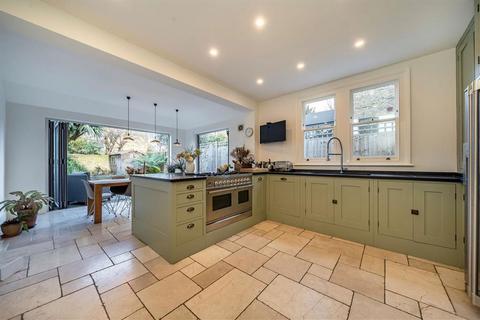 11 Calais Street, London, SE5 9LP