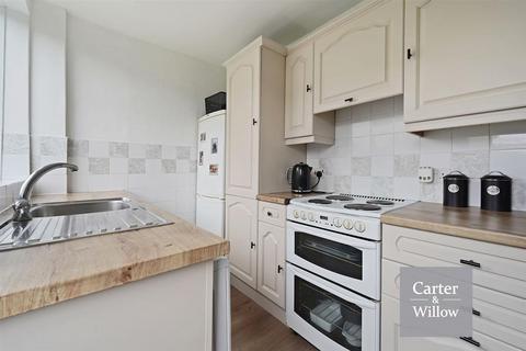 3 bedroom terraced house for sale, Ellerton Road, Dagenham, Essex