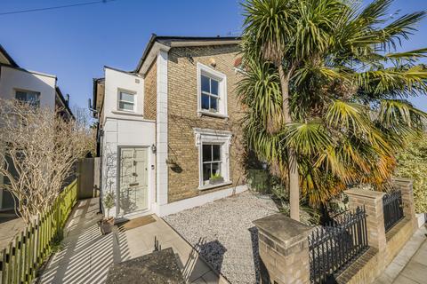 3 bedroom semi-detached house for sale, Townshend Terrace, Richmond