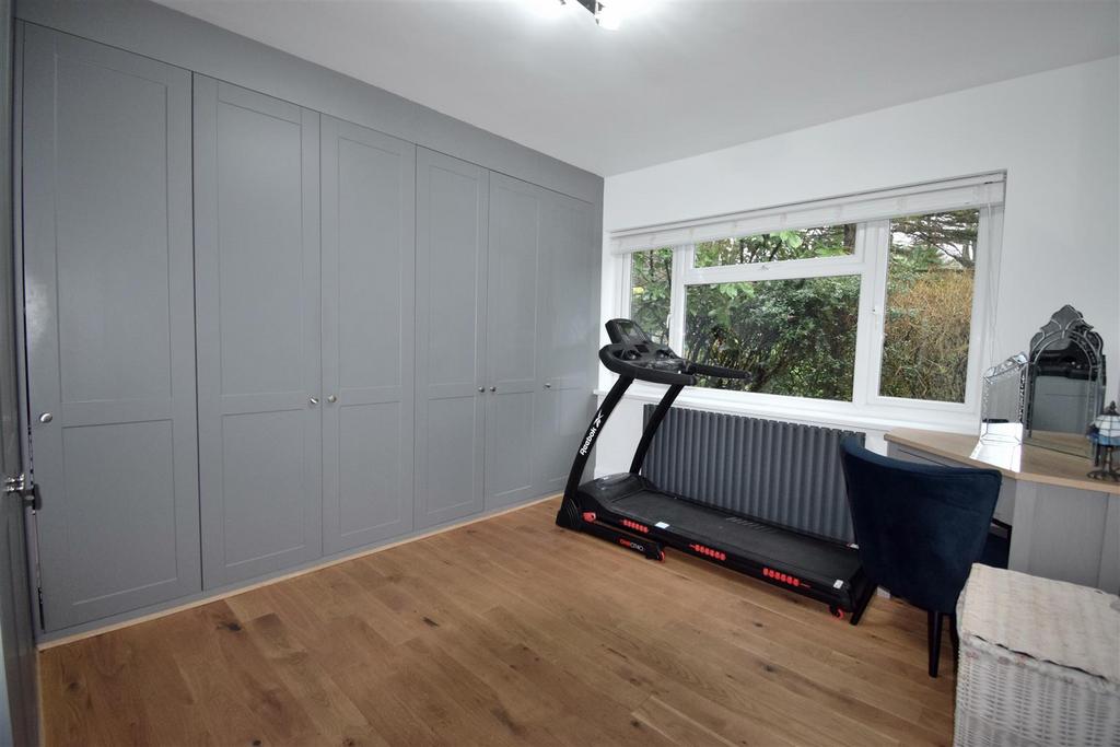 Bedroom 2 / Dressing Room