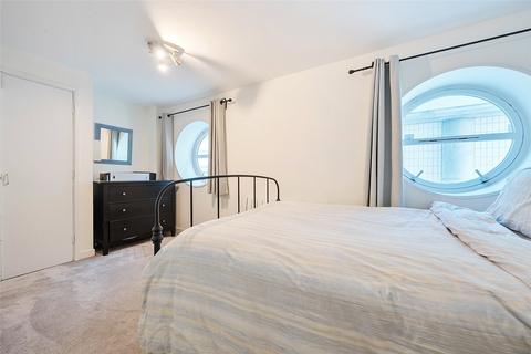 2 bedroom flat for sale, Baltic Quay, Sweden Gate, Surrey Docks SE16