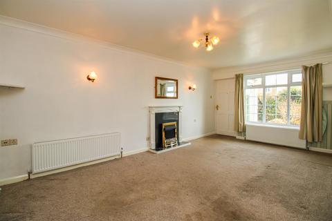 2 bedroom maisonette for sale, Tudor Close, Pontefract WF8