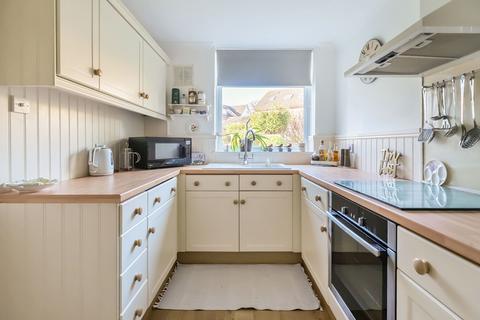 2 bedroom flat for sale, Church Lane, Bursledon, Hampshire, SO31