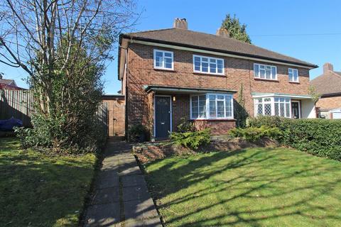 3 bedroom semi-detached house to rent, Rickman Hill, Coulsdon