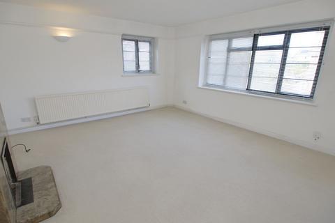 3 bedroom apartment to rent, Pembroke Road, Sevenoaks, TN13