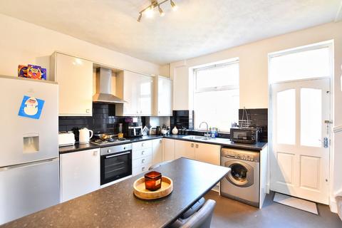 2 bedroom terraced house for sale, Crossley Street, Milnrow, Rochdale, Greater Manchester, OL16