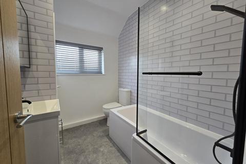 2 bedroom flat to rent, Brockwell Road, Sutton Coldfield, B44