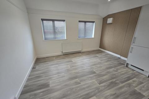 2 bedroom flat to rent, Brockwell Road, Sutton Coldfield, B44
