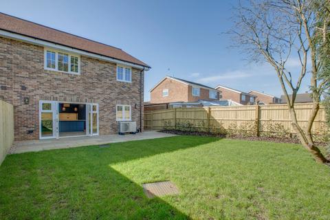 3 bedroom semi-detached house for sale, Chilton Close, High Wycombe HP10