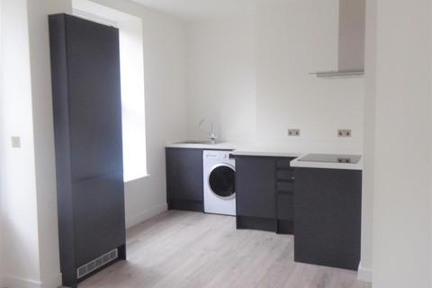 Studio to rent, Bridge end,