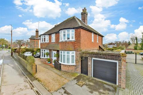 4 bedroom detached house for sale, Brighton Road, Horley, Surrey