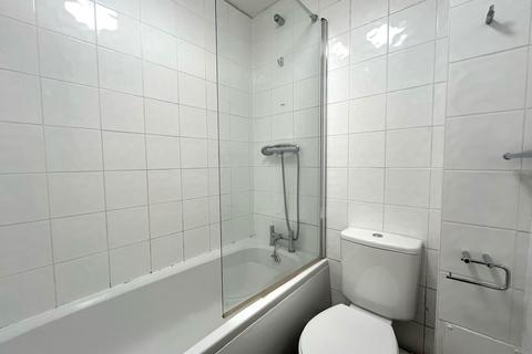 1 bedroom ground floor flat to rent, Jack Clow Road, London E15