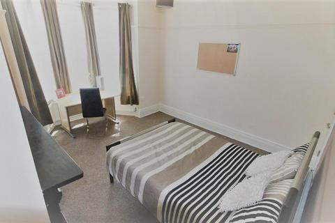 4 bedroom terraced house for sale, Hunter House Road, Hunters Bar S11
