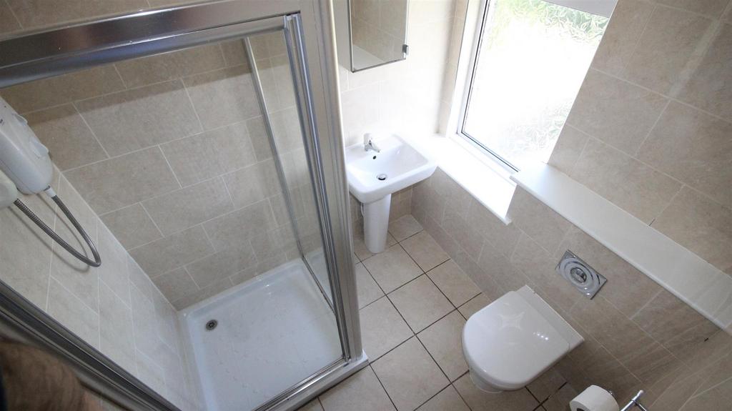 32 Hunter House Road Shower Room 1.JPG
