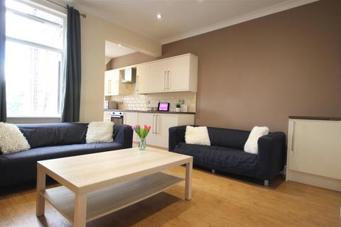 4 bedroom terraced house for sale, Hunter House Road, Hunters Bar S11