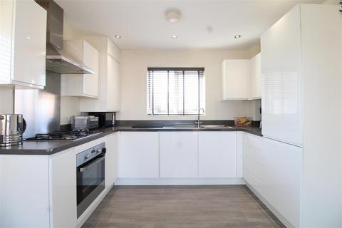 2 bedroom apartment for sale, Field Sidings Way, Kingswinford