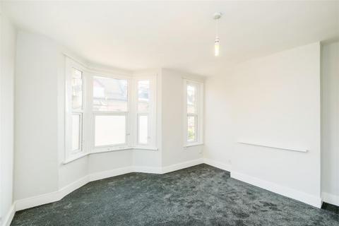 1 bedroom flat for sale, St. Barnabas Road, Walthamstow