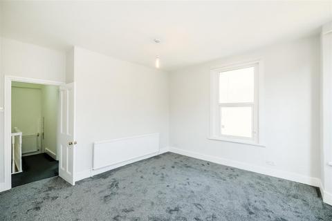 1 bedroom flat for sale, St. Barnabas Road, Walthamstow