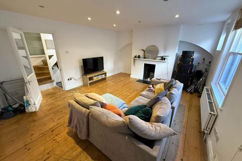 4 bedroom house to rent, Upper Market Street, Hove,