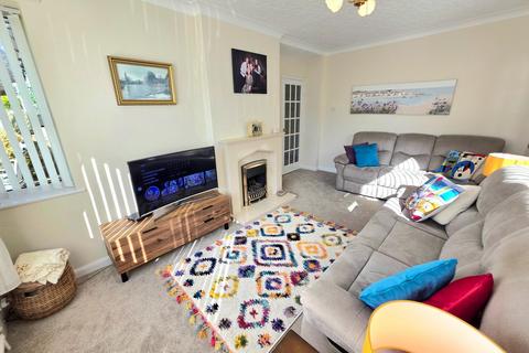 2 bedroom detached bungalow for sale, Leeming Park, Mansfield Woodhouse, NG19