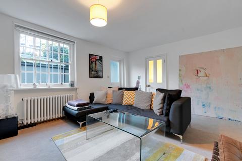 4 bedroom terraced house to rent, Lloyd Square, Islington, London, WC1X