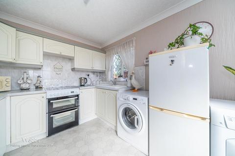 6 Berwyn Grove, Walsall, WS6 7DW