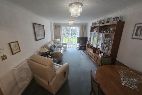 2 bedroom retirement property for sale, Rosewood Court, Chadwell Heath Lane, Romford