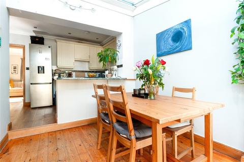 13 Henty Walk, London, SW15 5AG