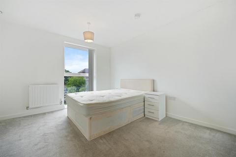 1 bedroom flat to rent, East Acton Lane, London W3