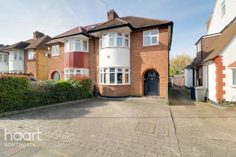 3 bedroom semi-detached house for sale, Chase Way, London